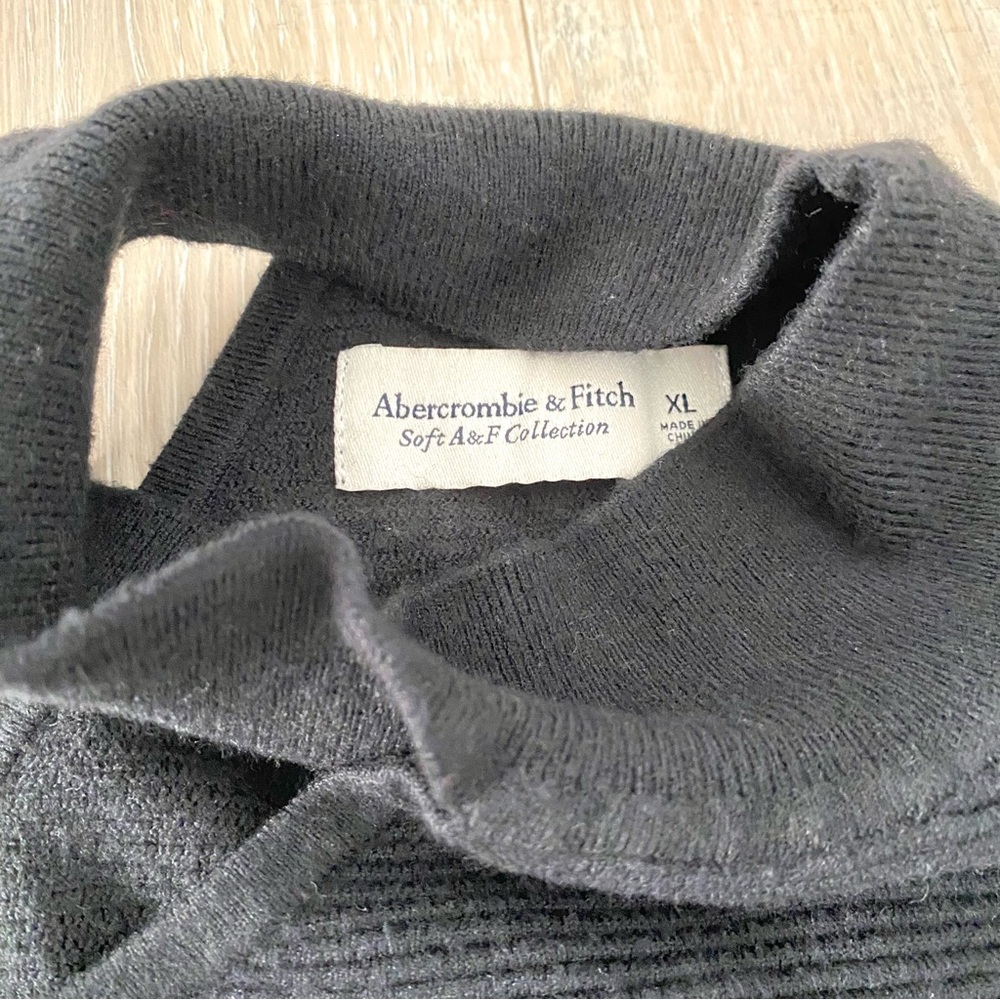 Abercrombie A&F Soft Collection Open Shoulder Tur… - image 3